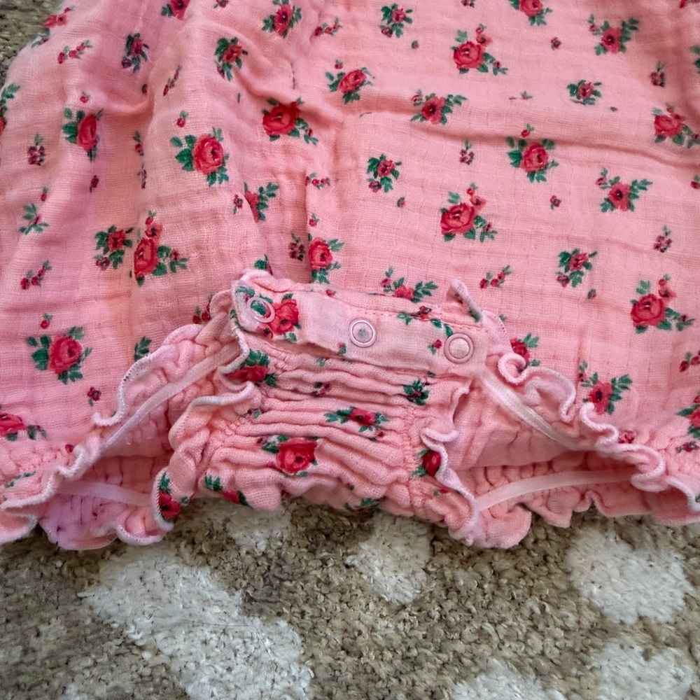 Angel Dear Muslin Bubble Romper Mini Roses - Picture 3 of 6